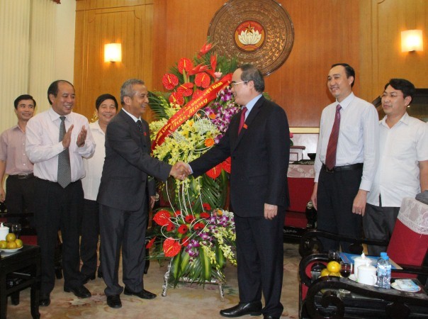 Les activités en l’honneur de la 85ème journée tradionnelle du Front de la patrie du Vietnam - ảnh 1